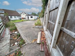 Photo 15- click for photo gallery